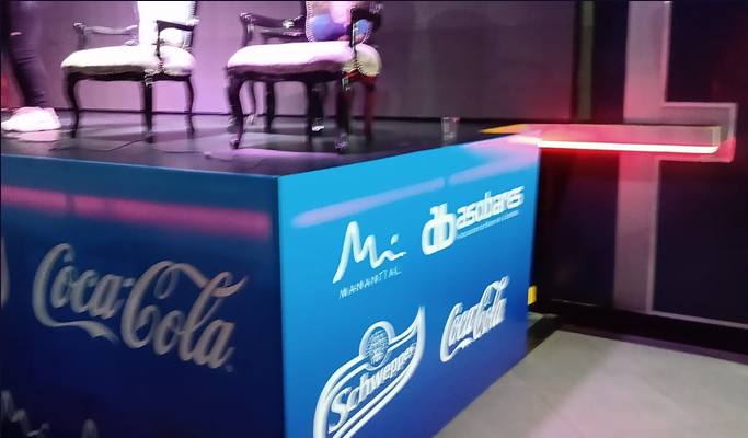 Escenografía y branding de evento