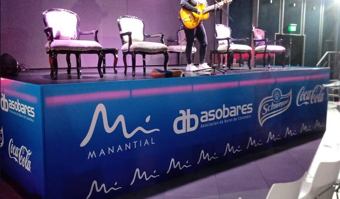 Montaje y presencia de marca